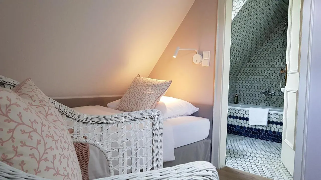 The Little Guesthouse Salzburg 3*,
